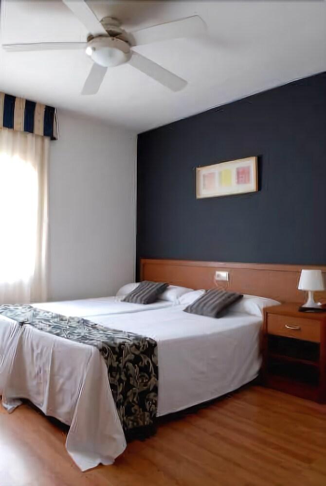 Gatell Hotel Vilanova i la Geltrú Eksteriør bilde
